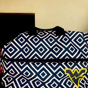 WV Expandable duffel bag